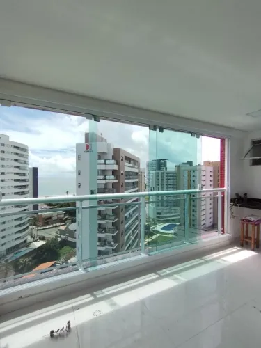 Apartamento na Ponta do Farol, Vista Mar, Nascente, Mobiliado, Projetado, Climatizado