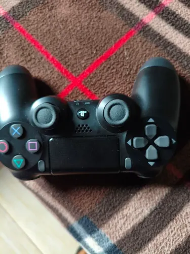 Controle de PS4 semi-novo (1 mês de uso)