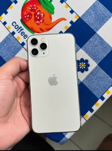 IPHONE 11 PRO