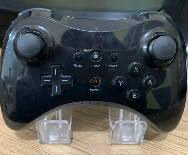Controle Pro sem fio - Nintendo WiiU