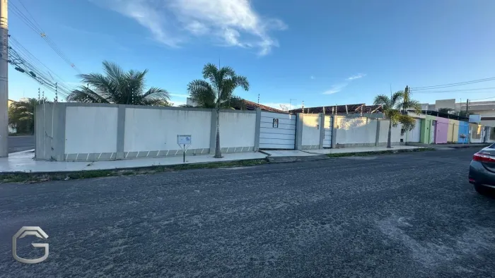 Casa de esquina 4 quartos (2 Suítes) para locação ou venda no Conjunto ACM