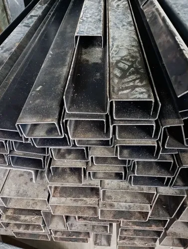 Viga u 75x40x2 Metalon 6 metros