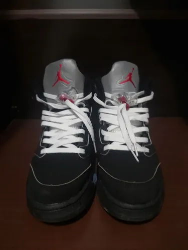 Jordan 5 Black Metallic 