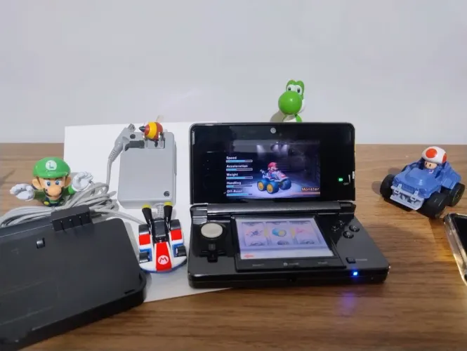 Nintendo 3DS - impecável R$1350,00