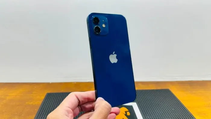iPhone 12 (64GB) SEMINOVO!