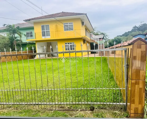 Oportunidade: Pousada na Barra da Lagoa - Florianópolis.