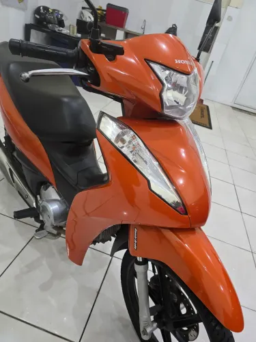 Vende se, Honda Bis 125, único dono com tds os itens de fábrica!!!