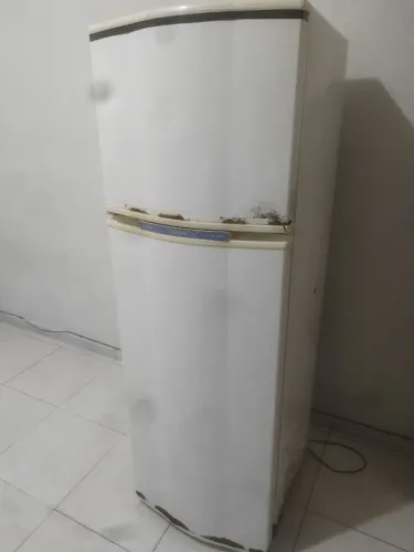 Quero vender uma geladeira