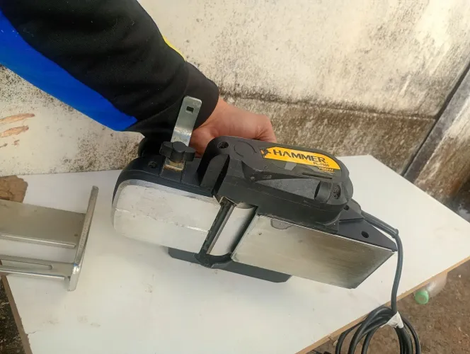 Máquina de plaina gamer 7500.