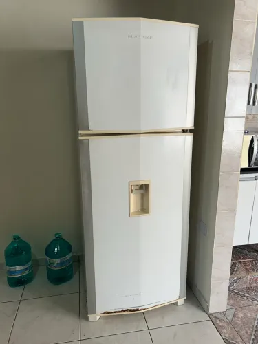 Vendo geladeiras pra remoção de peça