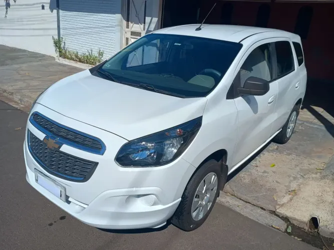 Chevrolet Spin LT 1.8 8V Econo.flex 5P Mec. 2016