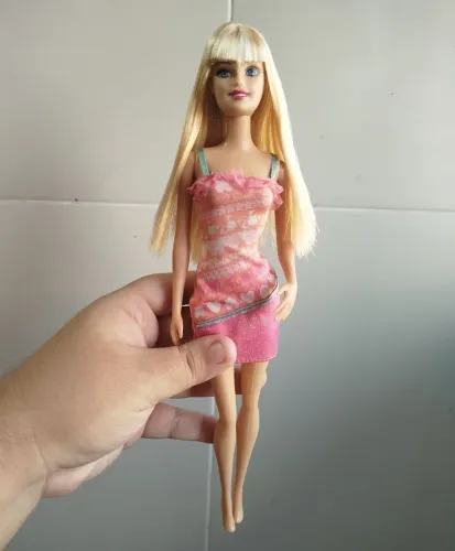 Barbie - Fashionista Tropical 2013 (Mattel)