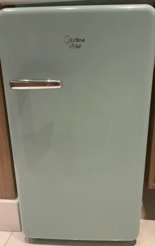 Frigobar Retrô Azul Jade 95L Midea (Modelo Exclusivo)