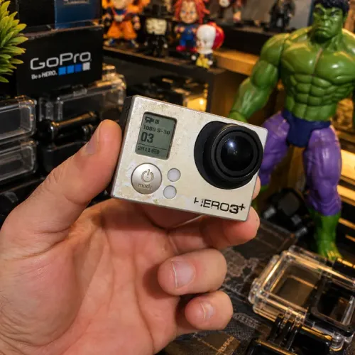 GoPro HERO3+ Silver Full HD + Cartão 32GB + Caixa Estanque + Bastão Flutuante + Case