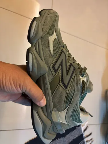 New Balance 9060 original