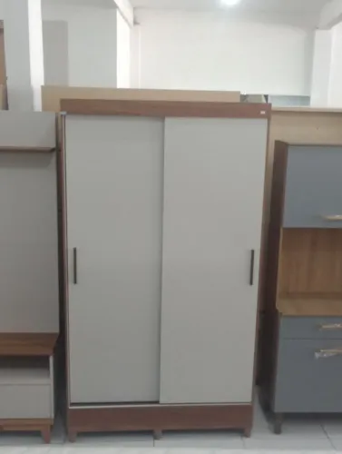 Guarda-Roupa de Solteiro com Portas de Correr - Entrega Grátis!