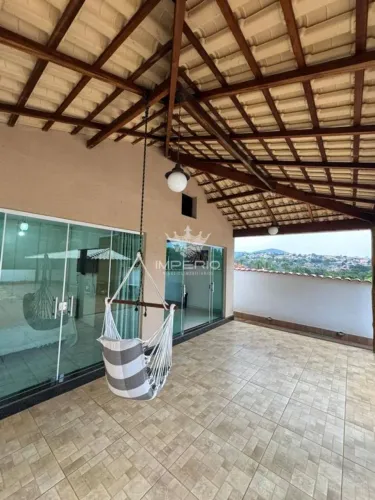 Casa à Venda em Itatiaiuçu 360 M²