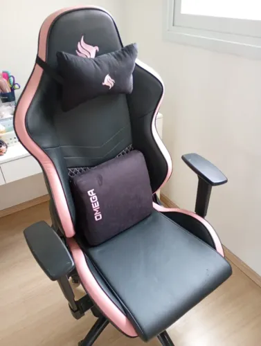 Cadeira gamer rosa omega Pichau