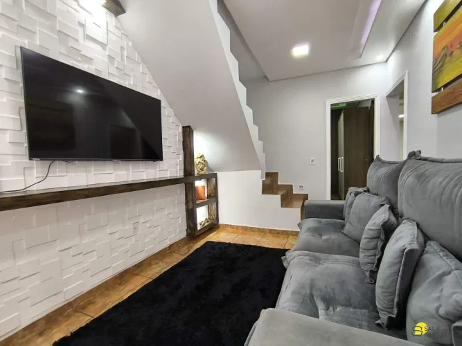 Casa de condomínio no Bairro Milionários  Conforto, Modernidade e Potencial de Expansão!