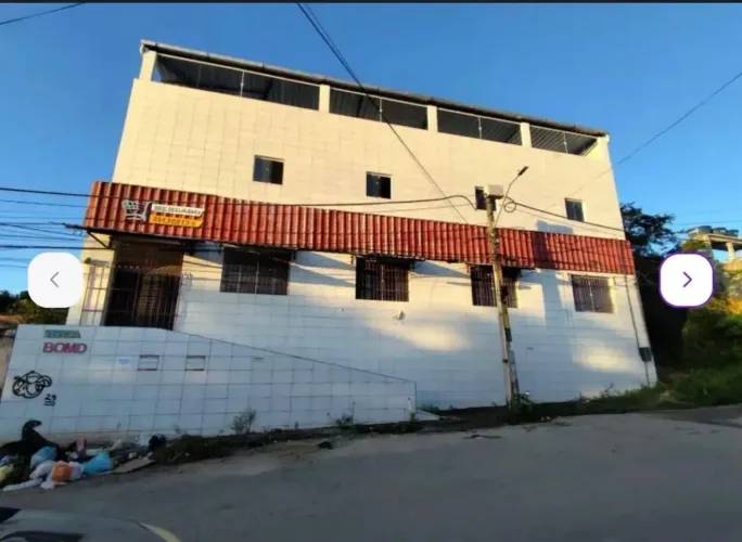 Aluguel no UR-11 (Ponto comercial / Galpão para empresa)