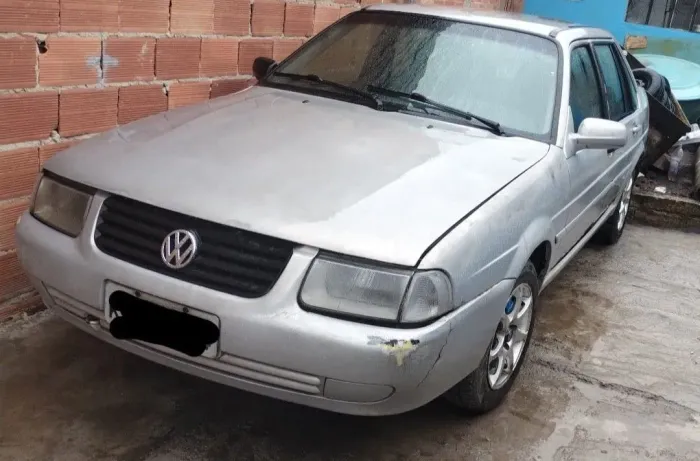 Volkswagen Santana 1.8 MI (álcool) 2001