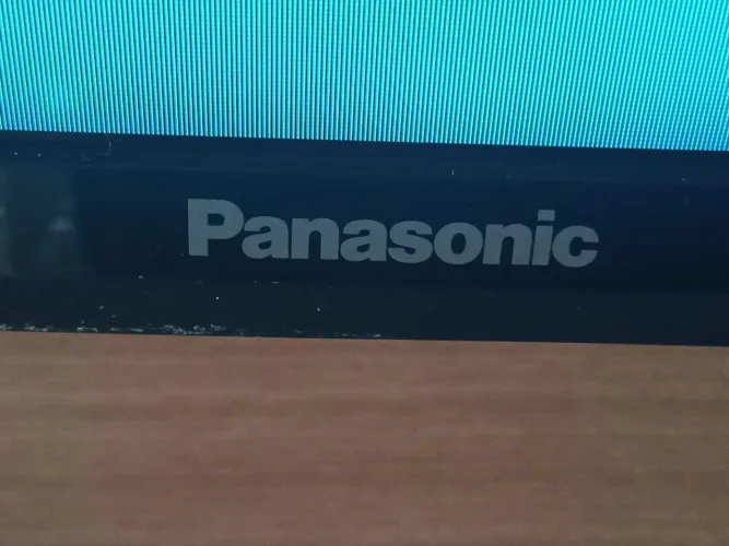 SMART TV PANASONIC 40 POL  POR 1.000 REAIS