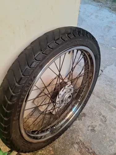 Roda dianteira da bros 160