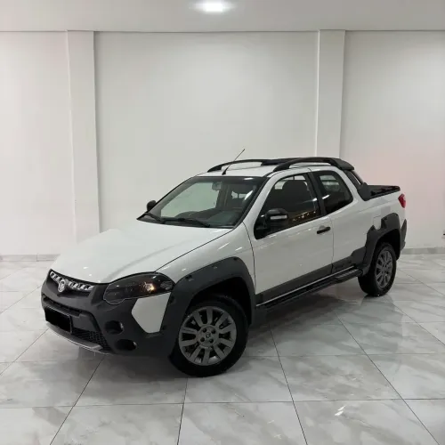 Fiat Strada Adv.1.8 16V Locker Dualo. Flex CD 2015