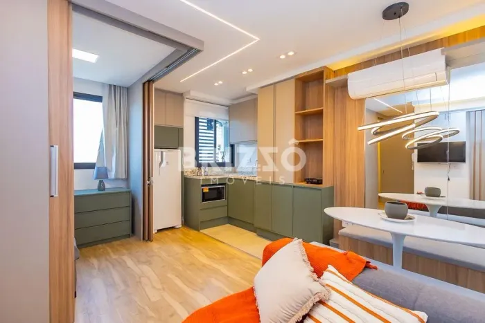 Apartamento mobiliado, 2 dormitórios à venda, Centro, CURITIBA - PR