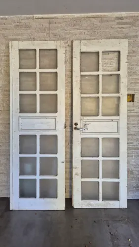 Porta duas bandas de madeira maciça