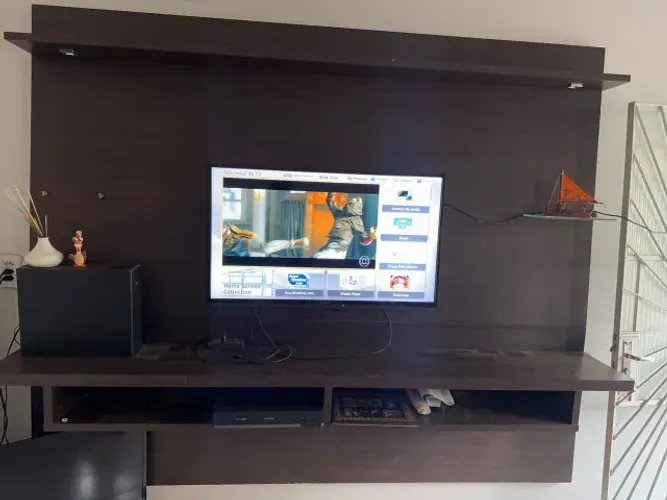 Rack com Painel para TV - 2,20 m x 1,80 m