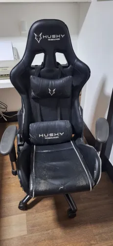 Cadeira gamer Husky usada