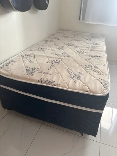 Unibox Ortobom usada.