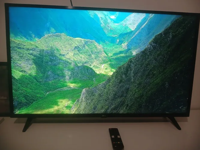 Smart TV LG 4K 43" UQ7500