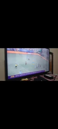Vende-se tv pra retira peças Samsung 200