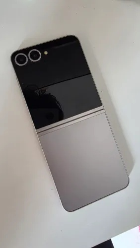 Z flip 6 256gb