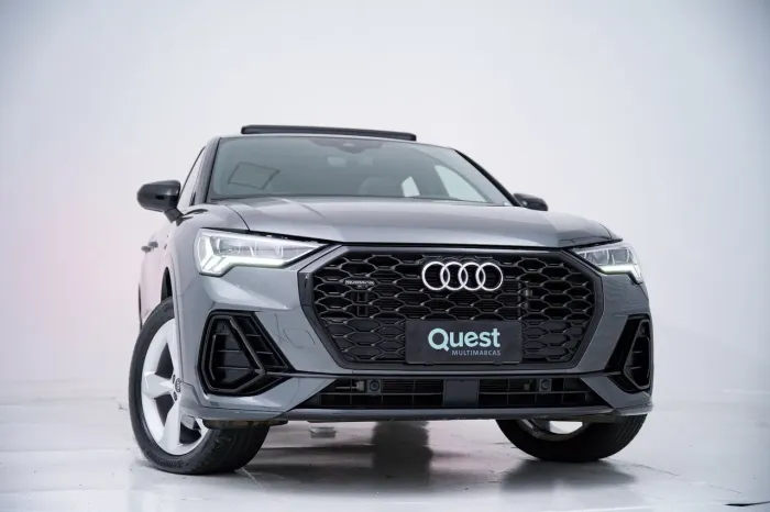 Audi Q3 SPB Perf. Black 2.0 TFSI Tipt. Quat. 2023