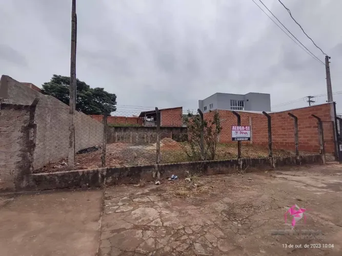 Terreno para alugar, 316 m² por R$ 1.500/mês - Vila São João - Leme/SP