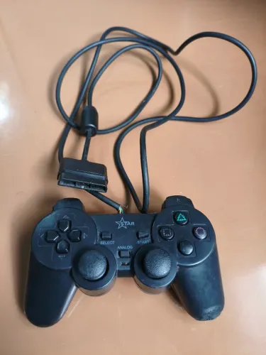 Controle de Playstation no Estado Leia descrição