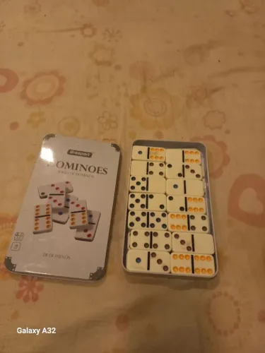 Estojo de dominó de osso