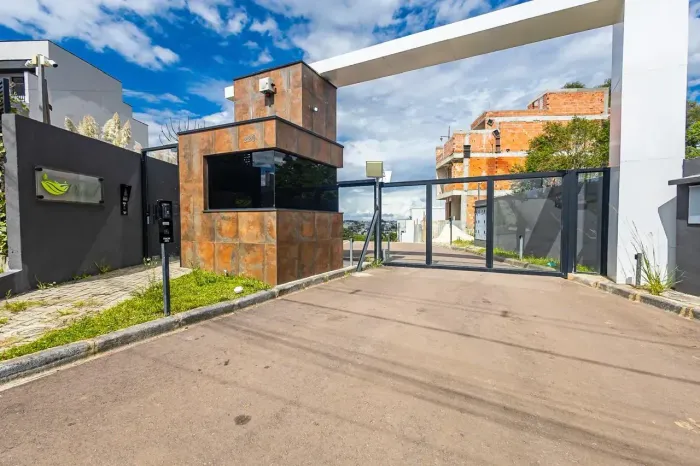 Sobrado em Condomínio no Santa Cândida Segurança, Conforto e Exclusividade | 131m²