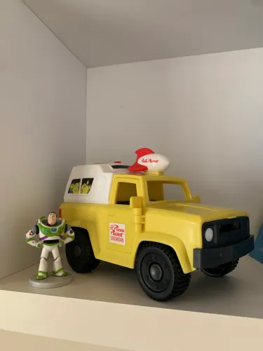 Toy Story pizza planet car e buzz