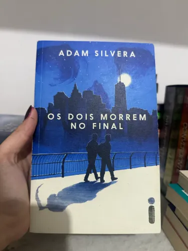 Livro ?Os dois morrem no final? - Adam Silvera