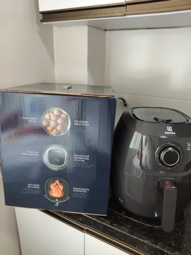 Air Fryer Electrolux 6,5L Rita Lobo (EAF50) - Com Caixa