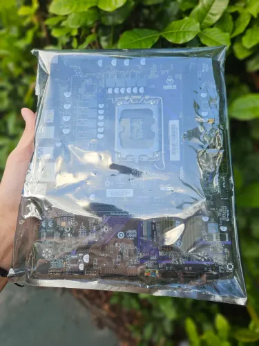Placa mãe 12° e 13° (Vendo ou troco)