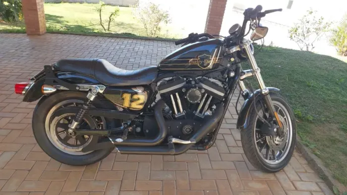 Harley-Davidson Sportster Iron 883 - Excelente Estado