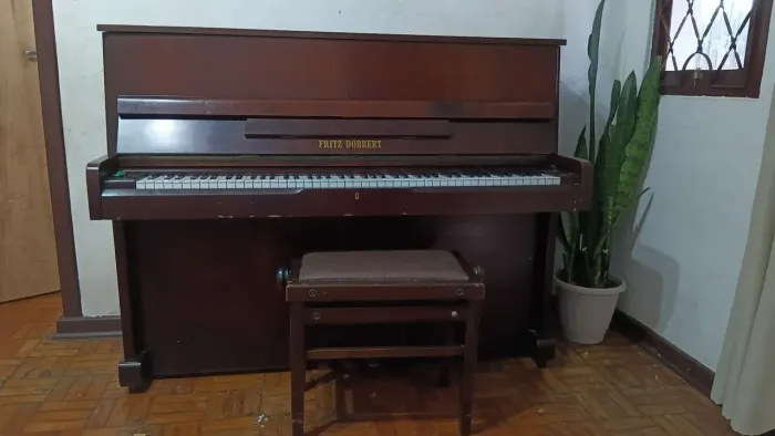 Piano Acústico Vertical Fritz Dobbert