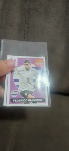 Figurinha extra sticker Valverde rosa 2026