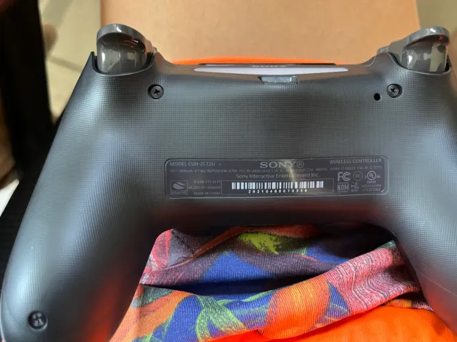 Controle Dualshock 4 PS4 Preto - NOVO (Para Conserto ou Retirada de Peças)