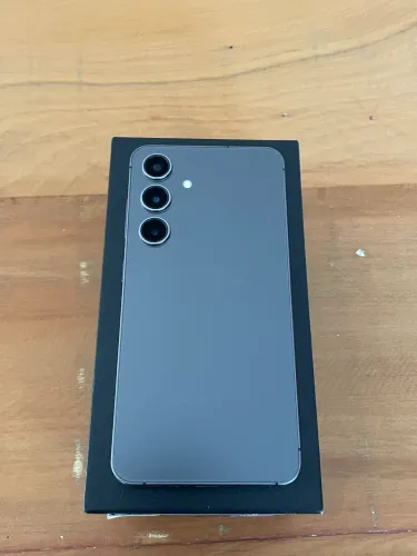 Samsung S24